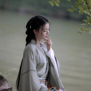 兔子化妆师头像