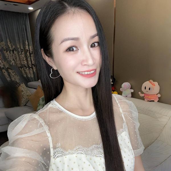 黄锦沁头像