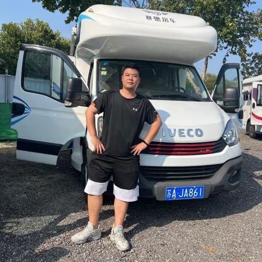 房车阿文全国收车头像