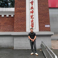 何老师商务车头像