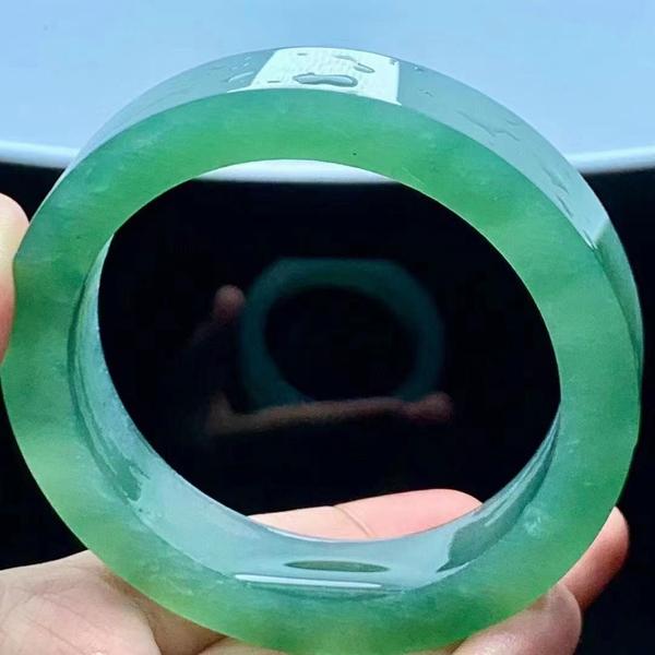 1老四说车头像