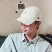 何也的个人资料头像