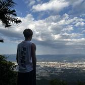 不懂车的小云头像