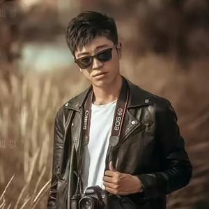 装修闫工头像