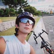 ey768的个人资料头像