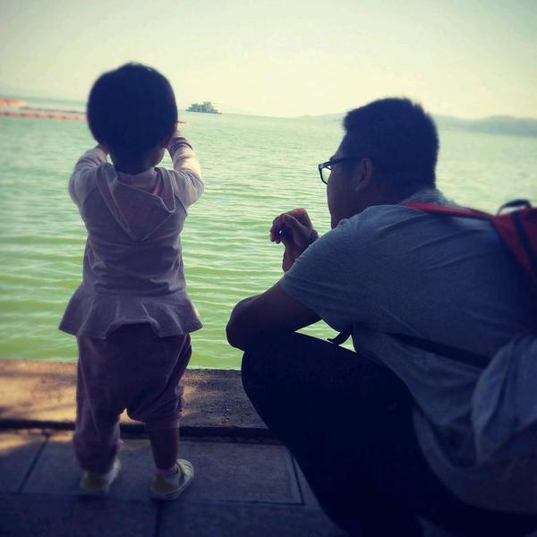 阿水家的猫头像