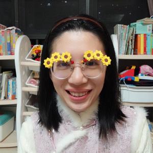 热气腾腾的Sophie头像