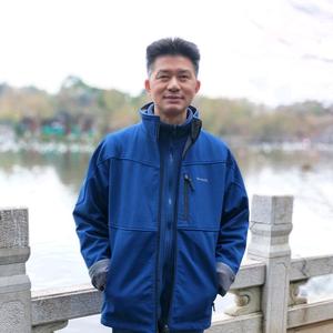 正义必彰头像