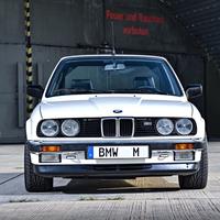 绝望的宝马头像