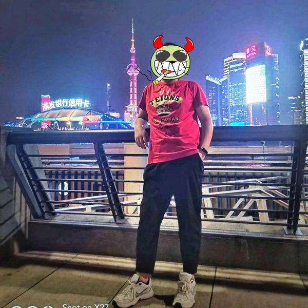 少年于梦头像