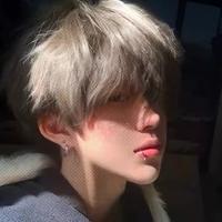 她说我的不如车钥匙长头像