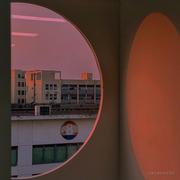 前面有个端的个人资料头像