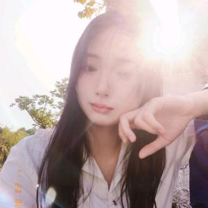 小婧爱听歌头像