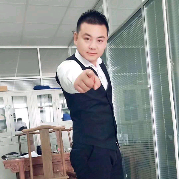 朱进华头像