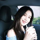 潼妮爱开车头像