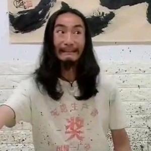 坑神yyds头像