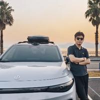 开电车的豆爸头像