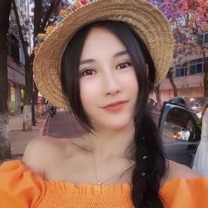 茜茜妈丫头像