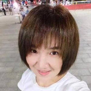 欣姐闲聊头像