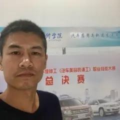 申小东汽车领域头像