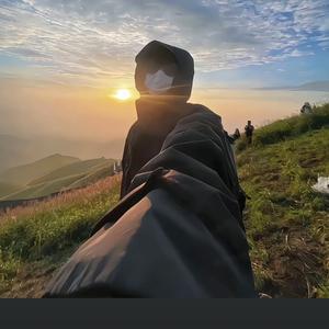俊俏远山PY头像