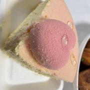 小猫咪抱鱼的个人资料头像