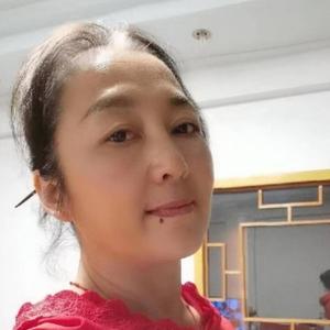 恋野9854286903011头像