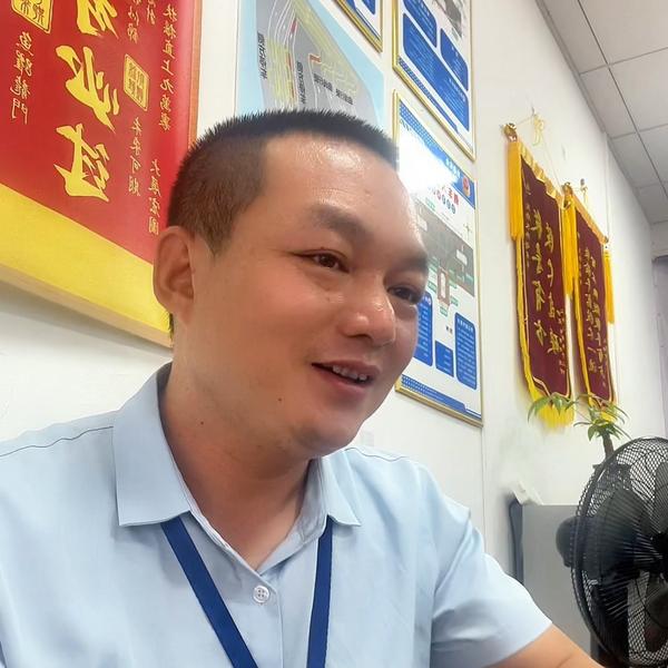 龙岩大炜哥教练头像