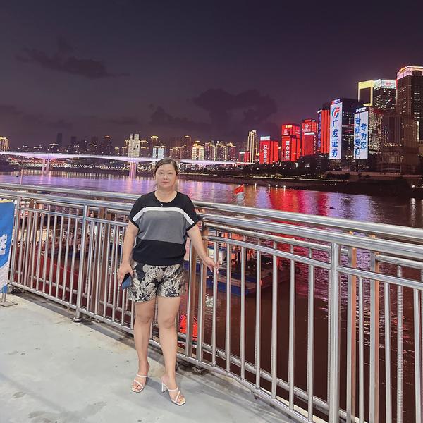 谊品靓车潘大姐头像