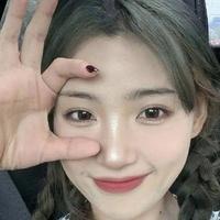 多彩阿维塔头像