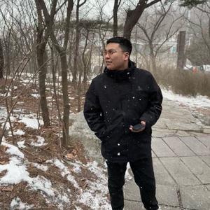 尹万森头像