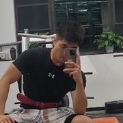 冰毛腿的个人资料头像