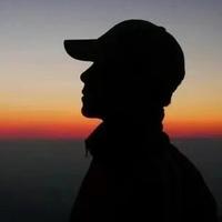 执着的艺术家4l1头像