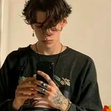 ㅤㅤㅤㅤㅤㅤ秋北头像