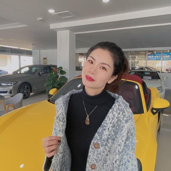 金姐车生活头像