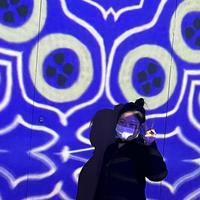 尾速八千米头像