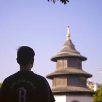 阿亮在看车头像