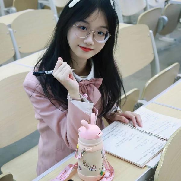 小雨酱呀DKqP头像