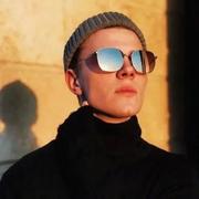 爱尽东南西北的人的个人资料头像