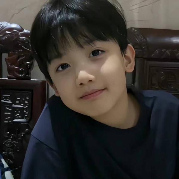 阿豪和理想头像