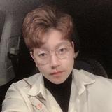黄小鱼607头像