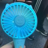 艾慕辰头像