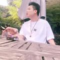 低调征哥头像