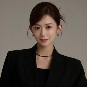 不会开重卡的仙女头像