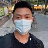 爽朗的小伟哥头像