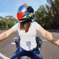 爱骑车的小九头像