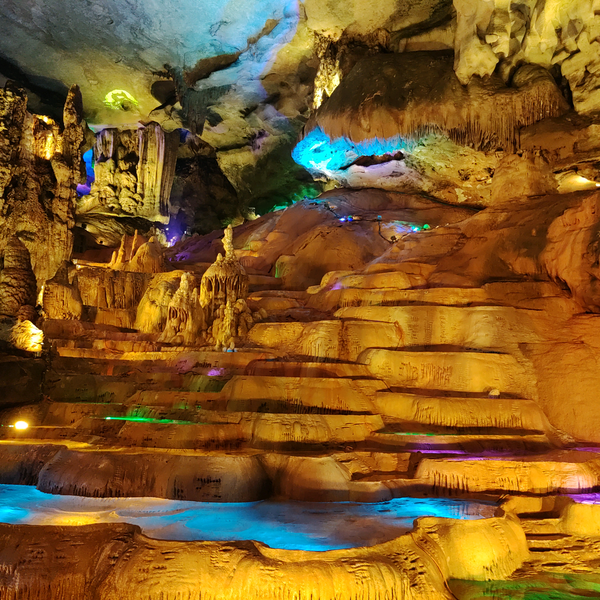 一个小轿车分享头像