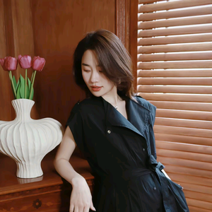 邱莹莹直播穿搭精选头像