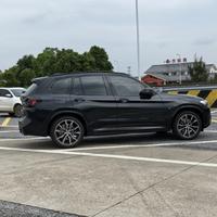 BMWX3领先耀夜车头像