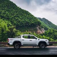 硬核汽车课代表头像